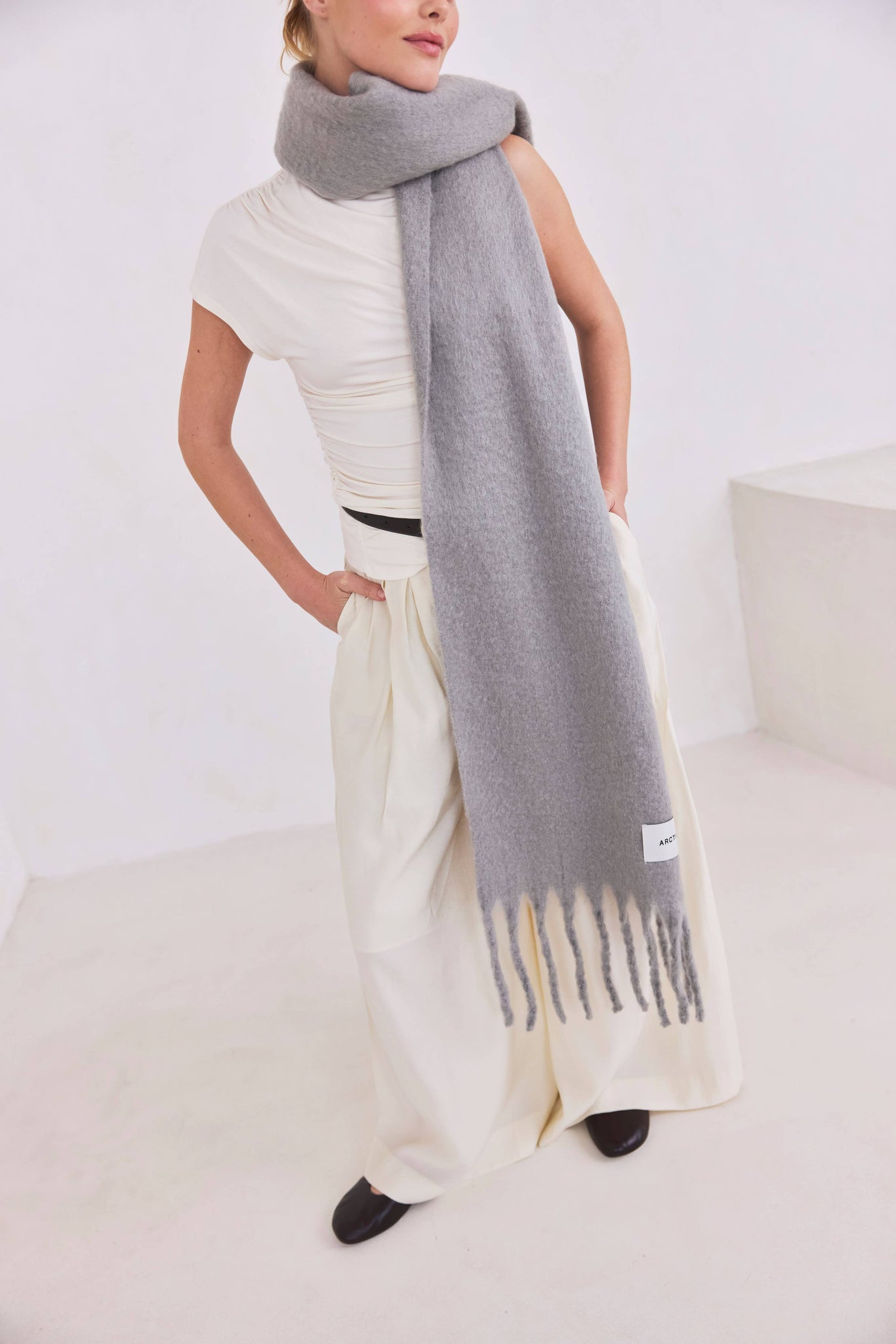 The Reykjavik Scarf | Ultimate Grey