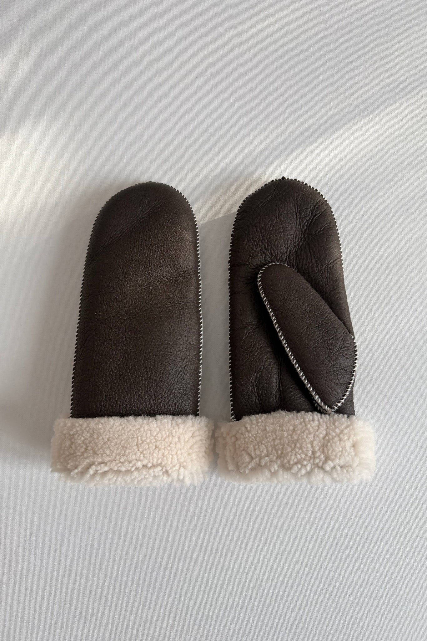 Shearling White Stitch Mittens