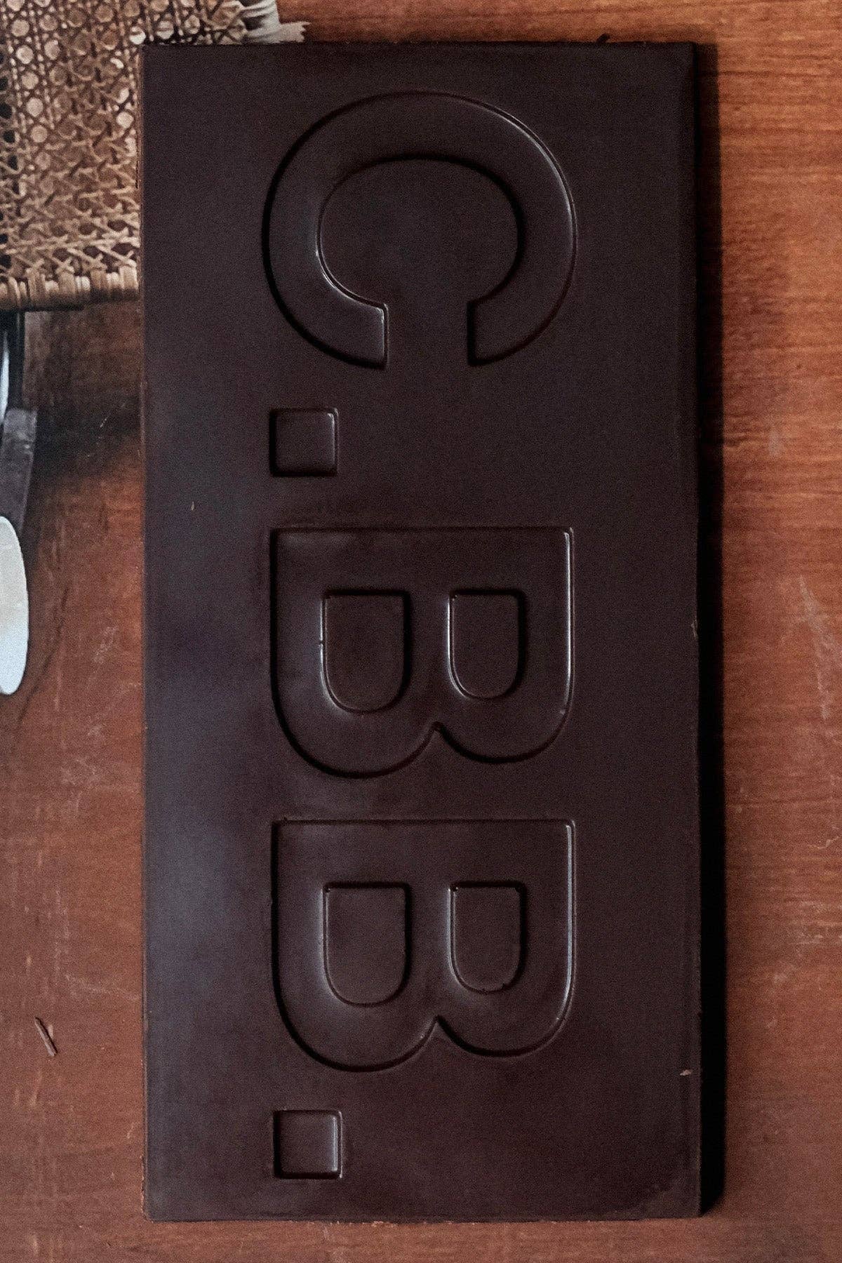 Organic Chocolate Bar | Date Caramel
