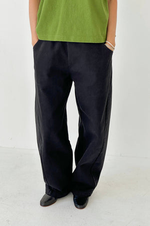Long Arc Pants | Black