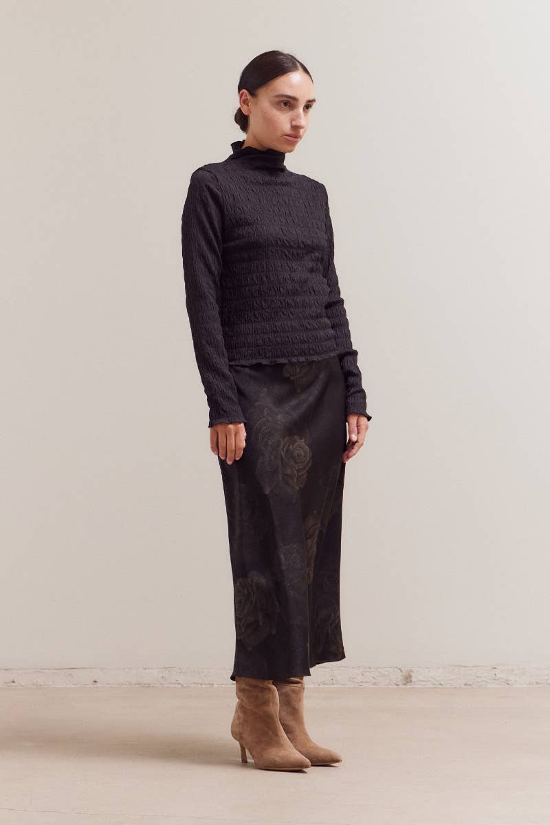 Seered Mock Neck Top | Black