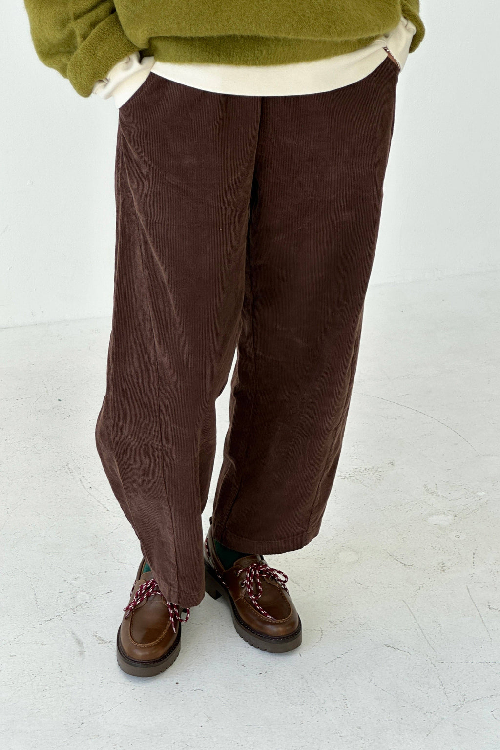 Corduroy Arc Pants | Chocolate
