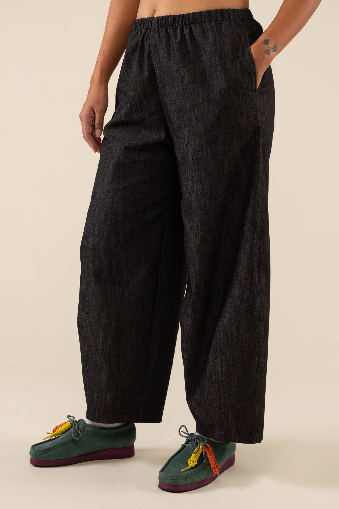 Cotton Blend Denim Lantern Pant | Black