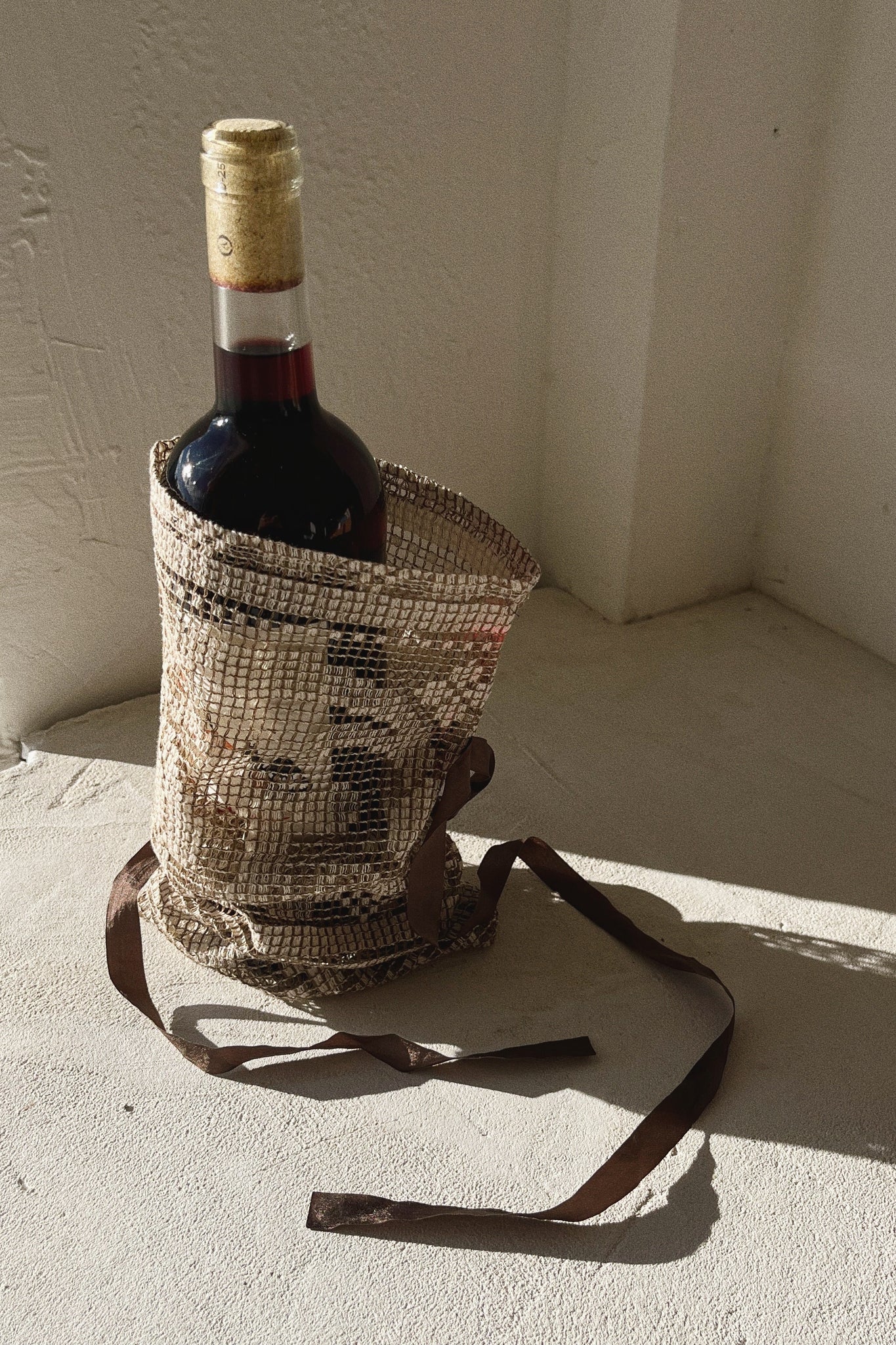 Lace Wine Bag