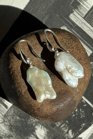 Teardrop Pearl Earrings | Silver