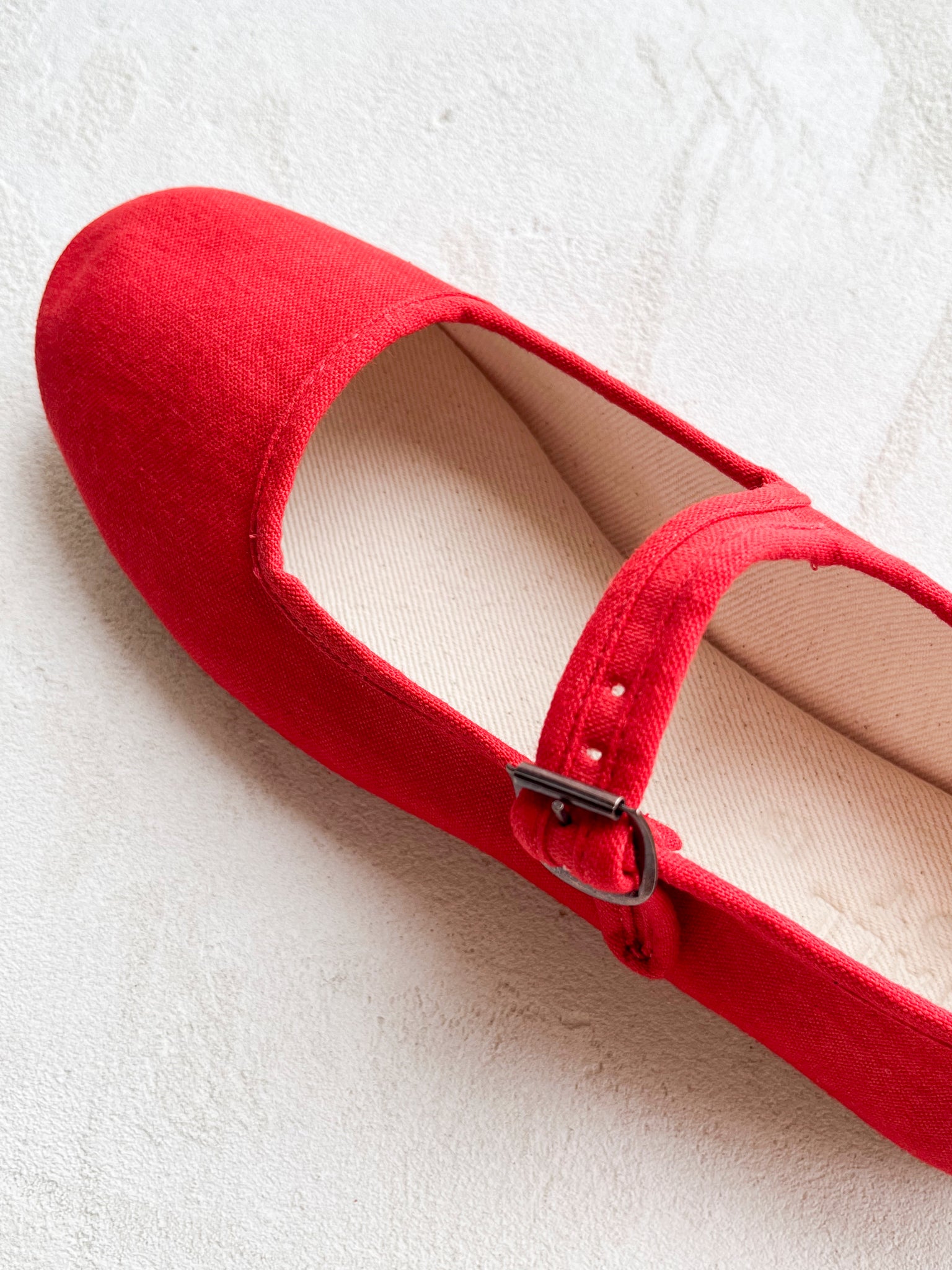 Classic Mary Janes | Red