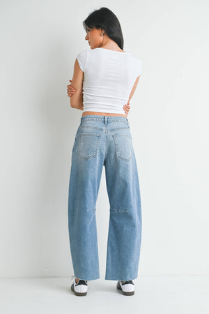 Barrel Jeans | Light Wash