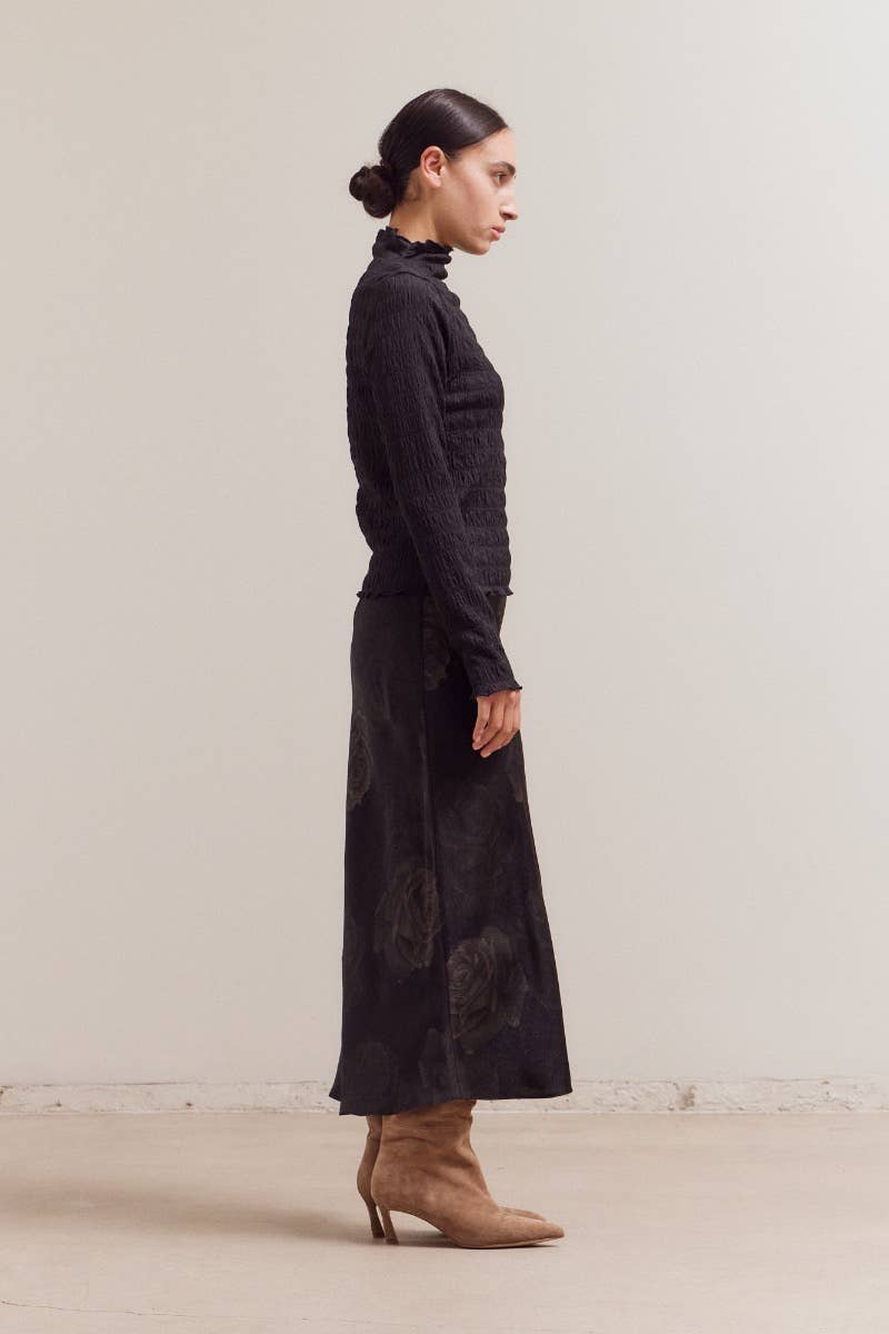 Seered Mock Neck Top | Black