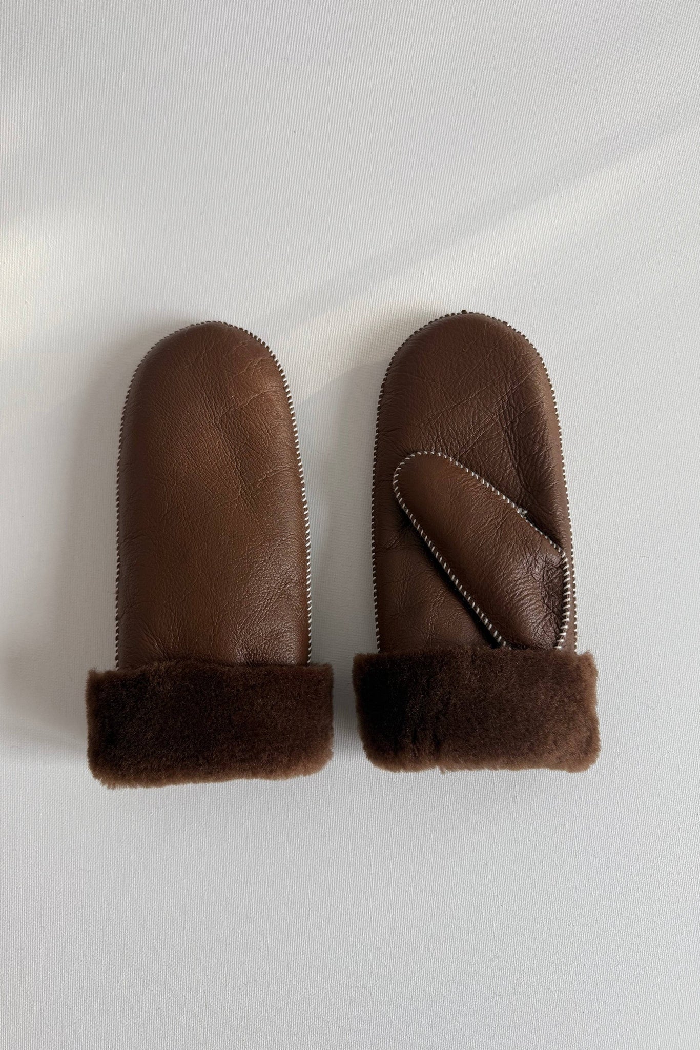 Shearling White Stitch Mittens